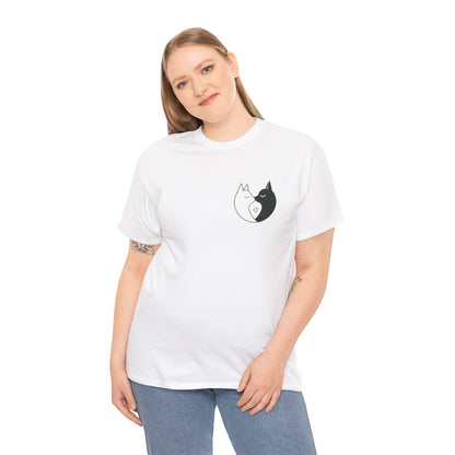 Yin-Yang Cat Love T-Shirt – Minimalistisches Valentinstagsgeschenk für Paare &amp; Katzenliebhaber