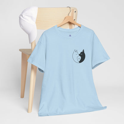 Yin-Yang Cat Love T-Shirt – Minimalistisches Valentinstagsgeschenk für Paare &amp; Katzenliebhaber