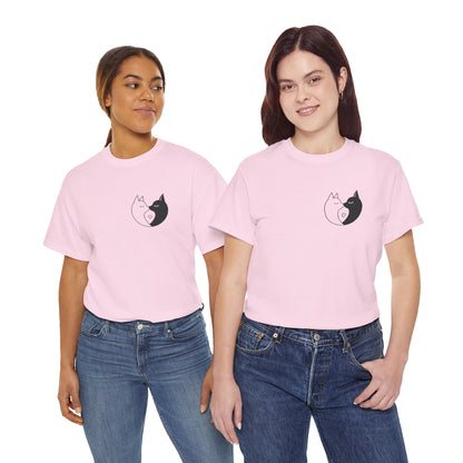 Yin-Yang Cat Love T-Shirt – Minimalistisches Valentinstagsgeschenk für Paare &amp; Katzenliebhaber